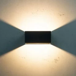 Dyberg Larsen Appliques Murales Et Spots Applique En Métal Noir Mat Et Verre, H 6 Cm D 13 Cm -Éclairage Soldes 2024 applique en metal noir mat et verre h 6 cm d 13 cm 4