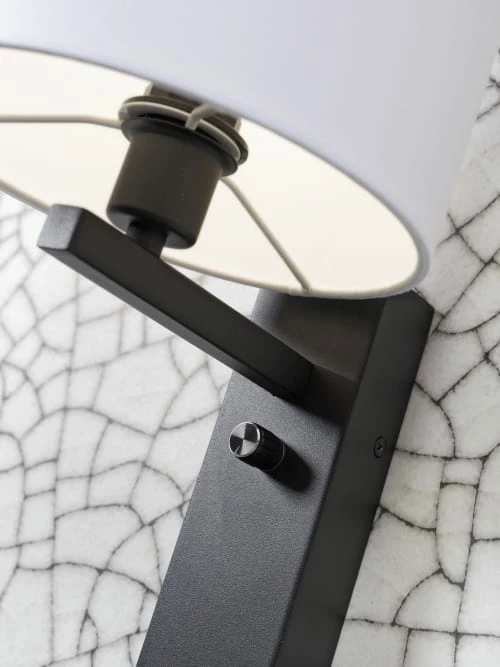 It's About Romi Appliques Murales Et Spots Applique Noire Avec Tablette Et Abat-jour H42cm 4 It's About Romi Appliques Murales Et Spots Applique Noire Avec Tablette Et Abat-jour H42cm – Image 2