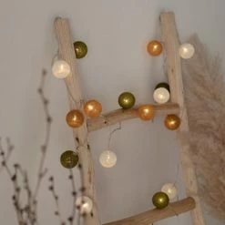 Maisons Du Monde Guirlandes Et Décorations Lumineuses Guirlande Blanche Et Kaki 20 LED L370 -Éclairage Soldes 2024 guirlande blanche et kaki 20 led l370 1000 12 36 227914 3