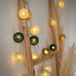 Maisons Du Monde Guirlandes Et Décorations Lumineuses Guirlande Lumineuse Boules En Coton Multicolore 20LEDS L360 -Éclairage Soldes 2024 guirlande lumineuse boules en coton multicolore 20leds l360 1000 13 15 210099 3