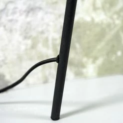 It's About Romi Lampadaires Lampadaire Avec Pieds Noirs Et Abat-jour Noir H175cm -Éclairage Soldes 2024 lampadaire avec pieds noirs et abat jour noir h175cm 3