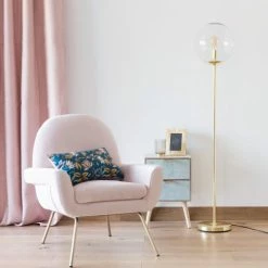 Maisons Du Monde Lampadaires Lampadaire En Métal Doré Et Globe En Verre H152 -Éclairage Soldes 2024 lampadaire en metal dore et globe en verre h152 1000 1 39 195076 3