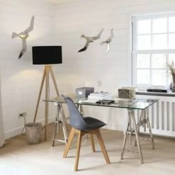 Maisons Du Monde Lampadaires Lampadaire Trépied En Frêne Et Abat-jour Noir H155 -Éclairage Soldes 2024 lampadaire trepied en frene et abat jour noir h155 1000 11 10 190496 2