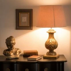 Maisons Du Monde Lampes à Poser Lampe Classique Sculptée Doré Vieilli Et Coton Blanc -Éclairage Soldes 2024 lampe classique sculptee dore vieilli et coton blanc 1000 3 16 165328 7