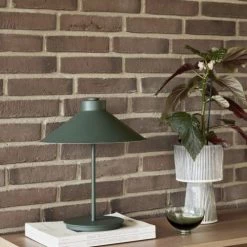 Hubsch Lampes à Poser Lampe De Table En Métal Vert -Éclairage Soldes 2024 lampe de table en metal vert 3