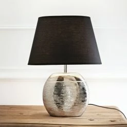 Maisons Du Monde Lampes à Poser Lampe En Céramique Argentée Abat-jour Noir -Éclairage Soldes 2024 lampe en ceramique argentee abat jour noir 1000 5 40 137144 5