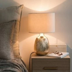 Nouvelles versions -Éclairage Soldes 2024 lampe en ceramique doree feuilles gravees et abat jour ecru 1000 16 32 183548 3