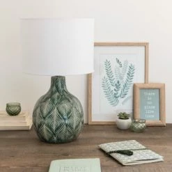Maisons Du Monde Lampes à Poser Lampe En Céramique Verte Abat-jour En Coton Blanc -Éclairage Soldes 2024 lampe en ceramique verte abat jour en coton blanc 1000 0 32 171904 7