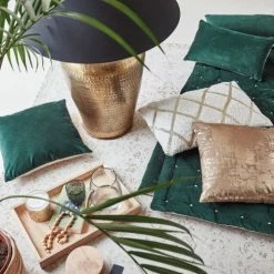 Maisons Du Monde Lampes à Poser Lampe En Métal Bronze Et Abat-jour Noir -Éclairage Soldes 2024 lampe en metal bronze et abat jour noir 1000 1 6 177413 12