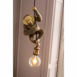 Kare Design Suspensions Suspension Singe En Polyrésine Dorée -Éclairage Soldes 2024 suspension singe en polyresine doree 1